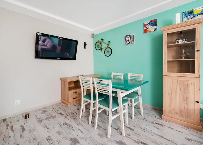 Wild And Free Urban Jungle By Bookinghost * Łódź