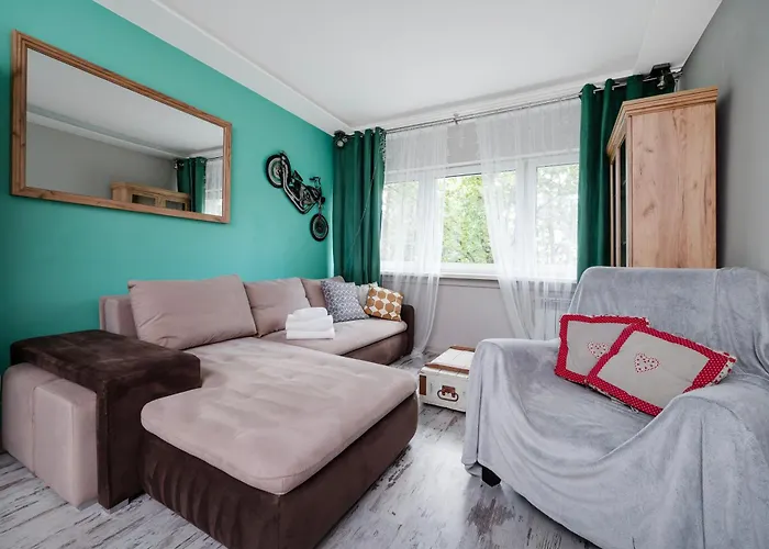 Wild And Free Urban Jungle By Bookinghost Lejlighed