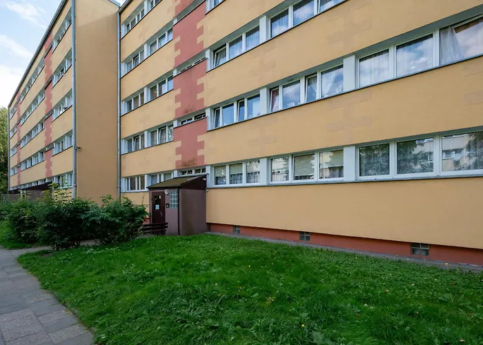 Wild And Free Urban Jungle By Bookinghost *